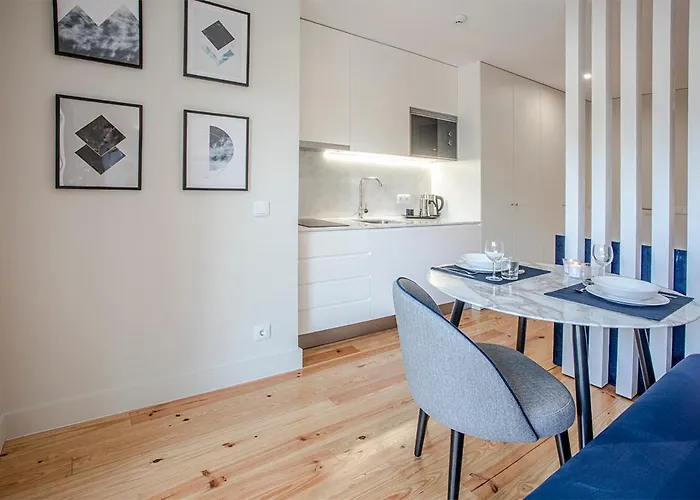 Orm - Martires & Pinheiro Apartmán *