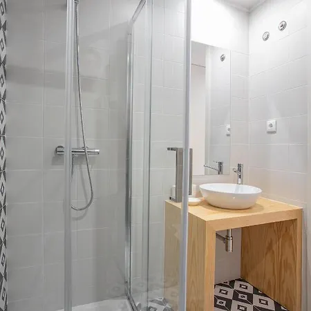 Orm - Martires & Pinheiro * ポルト