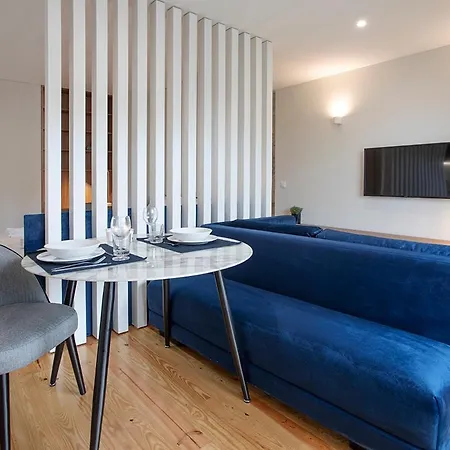 Orm - Martires & Pinheiro ポルト